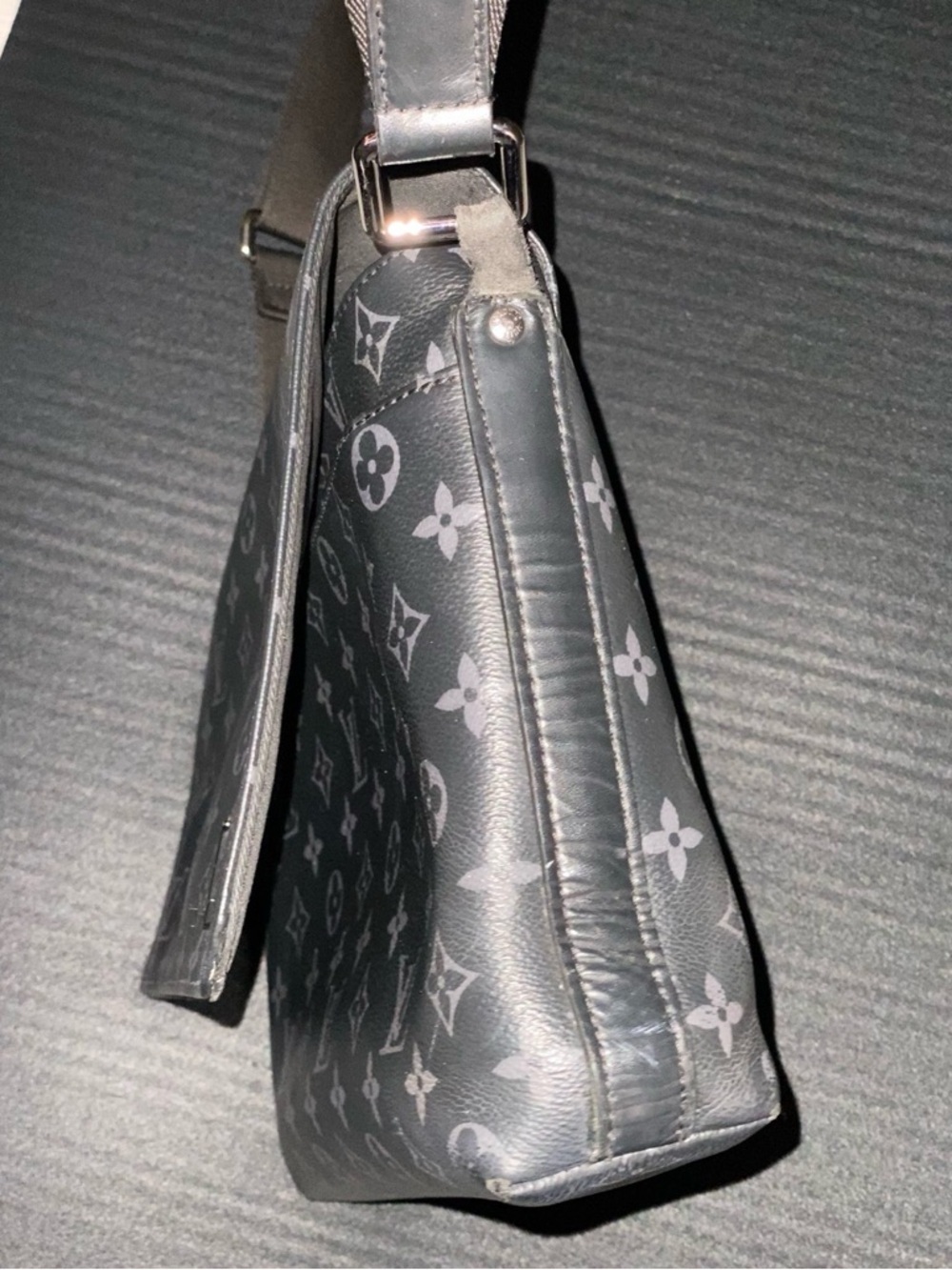 Louis Vuitton Black and Gray Monogram Messenger Bag - Picture 7 of 16